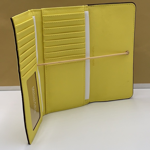 MICHAEL KORS JET SET TRAVEL LARGE TRIFOLD WALLET SUNSHINE COLOR - Picture 7 of 16